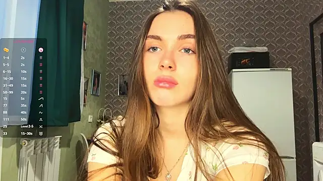 Veluxe online show from April 30, 5:08 pm