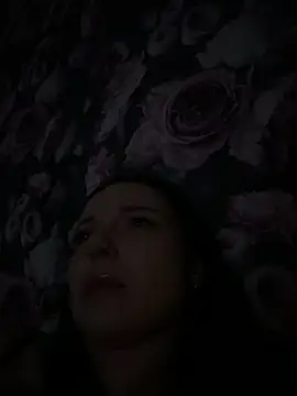 MiaBrrr999 online show from April 5, 6:27 pm