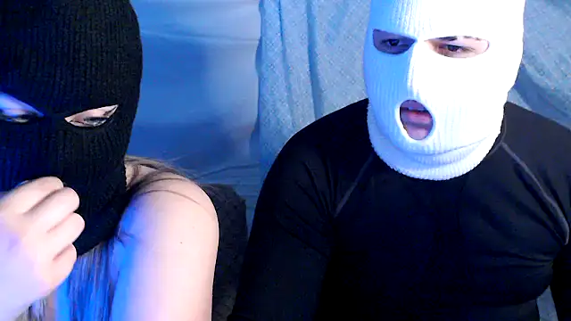 Silvia Leonardo online show from March 25, 6:36 pm