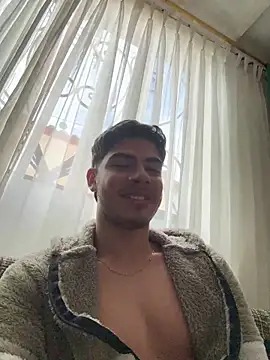 Snapshot of ApoloGray__ chatting on April 18, 8:31 pm ApoloGray online show from April 18, 8:31 pm