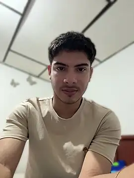 Snapshot of ApoloGray__ chatting on April 30, 10:58 pm ApoloGray online show from April 30, 10:58 pm