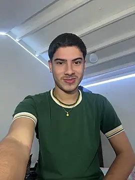 Snapshot of ApoloGray__ chatting on May 21, 8:49 pm ApoloGray online show from May 21, 8:49 pm