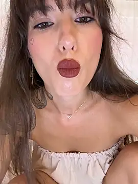 xsugarbabe online show from August 1, 1:10 pm