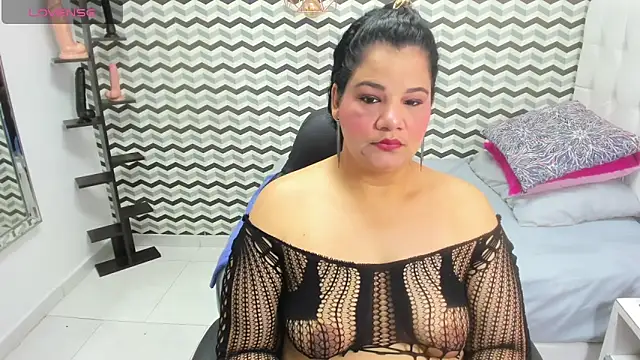 Snapshot of MAYTE1096 chatting on June 3, 7:41 pm MAYTE1096 online show from June 3, 7:41 pm