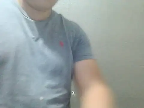 Snapshot of marckmtv chatting on August 3, 4:44 pm marckmtv online show from August 3, 4:44 pm