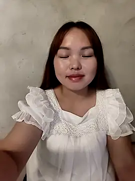 Mina xYx online show from April 29, 5:30 pm