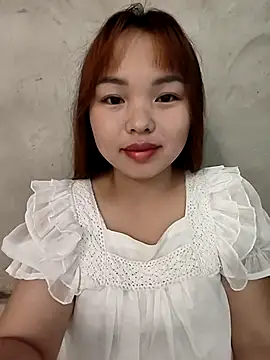 Snapshot of Mina_xYx chatting on May 5, 1:57 am Mina xYx online show from May 5, 1:57 am