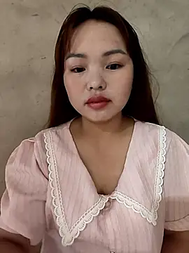 Snapshot of Mina_xYx chatting on May 23, 2:28 am Mina xYx online show from May 23, 2:28 am