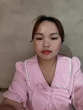 Snapshot of Mina_xYx chatting on June 2, 4:09 pm Mina xYx online show from June 2, 4:09 pm