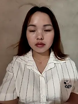 Snapshot of Mina_xYx chatting on June 17, 4:08 pm Mina xYx online show from June 17, 4:08 pm
