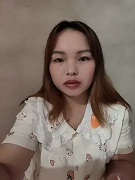Snapshot of Mina_xYx chatting on June 29, 3:02 am Mina xYx online show from June 29, 3:02 am