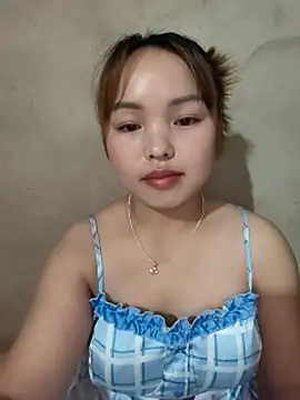 Snapshot of Mina_xYx chatting on July 2, 3:23 am Mina xYx online show from July 2, 3:23 am