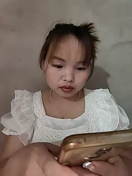 Snapshot of Mina_xYx chatting on July 3, 4:24 pm Mina xYx online show from July 3, 4:24 pm