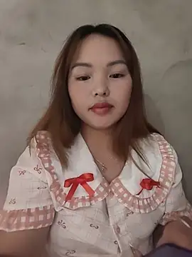 Snapshot of Mina_xYx chatting on July 7, 6:47 am Mina xYx online show from July 7, 6:47 am