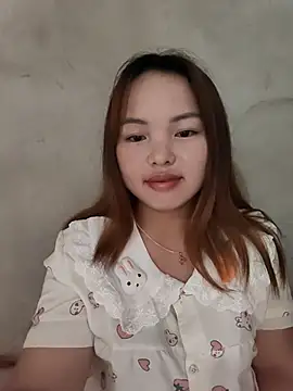 Snapshot of Mina_xYx chatting on July 19, 3:21 am Mina xYx online show from July 19, 3:21 am