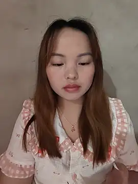 Snapshot of Mina_xYx chatting on July 29, 3:54 pm Mina xYx online show from July 29, 3:54 pm