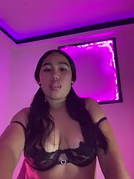 Snapshot of Alexia-bunny chatting on March 19, 5:00 am Alexia-bunny online show from March 19, 5:00 am