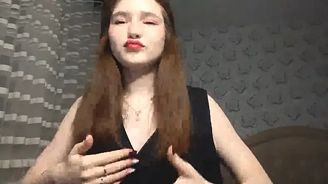 Snapshot of Karenredflag chatting on March 15, 8:15 pm Karenredflag online show from March 15, 8:15 pm