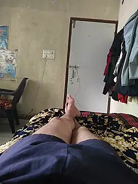 Snapshot of xyz_2giT chatting on June 23, 11:08 am xyz 2giT online show from June 23, 11:08 am