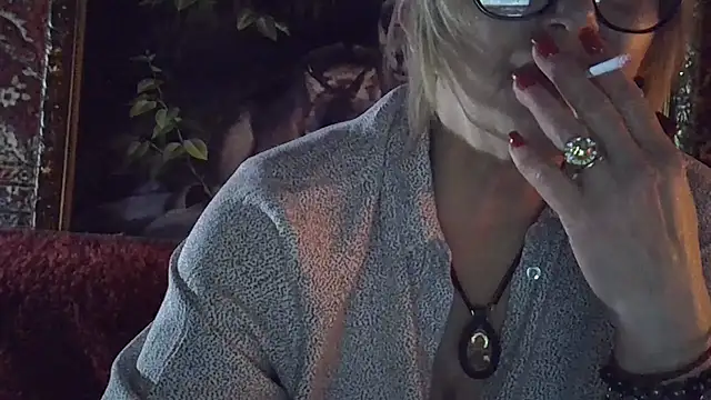 Snapshot of Lia_Rayss chatting on March 22, 8:56 pm Lia Rayss online show from March 22, 8:56 pm