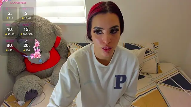 Snapshot of Vexoryn chatting on June 7, 5:38 pm Vexoryn online show from June 7, 5:38 pm