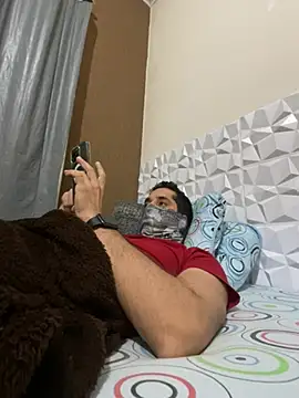 Snapshot of Gustavo_silva124 chatting on July 8, 7:40 pm Gustavo silva124 online show from July 8, 7:40 pm