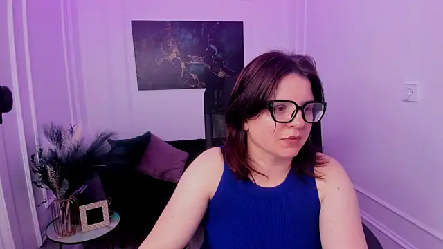 AmeliaDateri online show from March 28, 7:24 pm