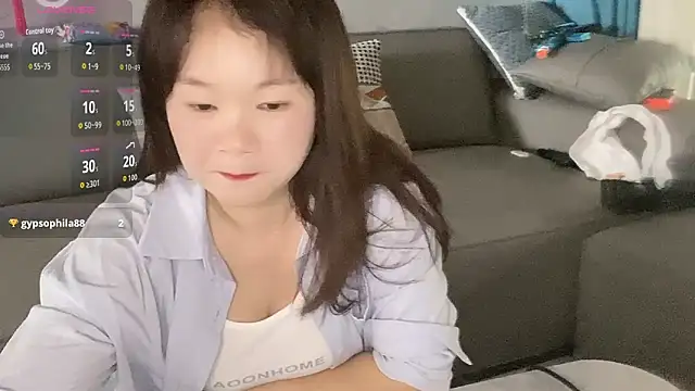 Snapshot of Tingting-Love chatting on April 11, 7:24 am Tingting-Love online show from April 11, 7:24 am