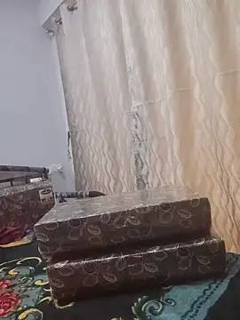 Candyy crushh online show from August 1, 12:59 pm