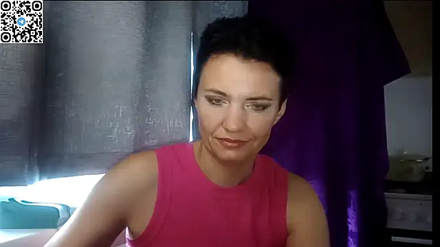 Snapshot of HotMamaQueen234 chatting on July 9, 11:14 am HotMamaQueen234 online show from July 9, 11:14 am
