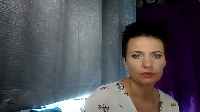 Snapshot of HotMamaQueen234 chatting on July 25, 11:19 am HotMamaQueen234 online show from July 25, 11:19 am