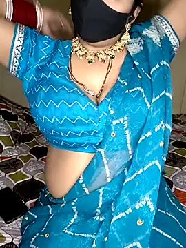 Snapshot of Miss_roohi chatting on May 15, 5:25 am Miss roohi online show from May 15, 5:25 am