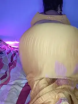 Snapshot of Miss_roohi chatting on May 20, 5:46 am Miss roohi online show from May 20, 5:46 am