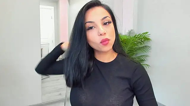 Snapshot of MissSiennaa chatting on May 10, 5:34 am MissSiennaa online show from May 10, 5:34 am