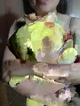 Snapshot of Limchann chatting on May 10, 10:09 am Limchann online show from May 10, 10:09 am