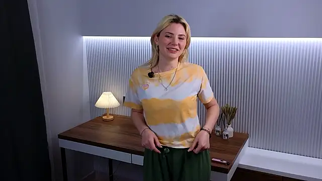 BeeKoci online show from March 23, 5:17 pm