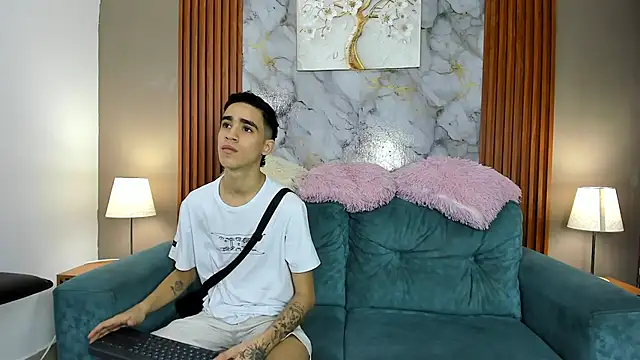 NAUGHTY BOYS1 online show from March 18, 7:28 pm