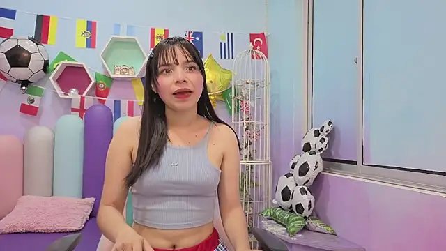 Snapshot of Isaa_Skinny chatting on July 10, 3:44 am Isaa Skinny online show from July 10, 3:44 am