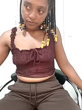 Snapshot of GoodinbedAfrican4 chatting on May 7, 7:19 pm GoodinbedAfrican4 online show from May 7, 7:19 pm