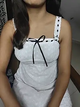 Snapshot of myra77 chatting on June 15, 5:59 pm myra77 online show from June 15, 5:59 pm