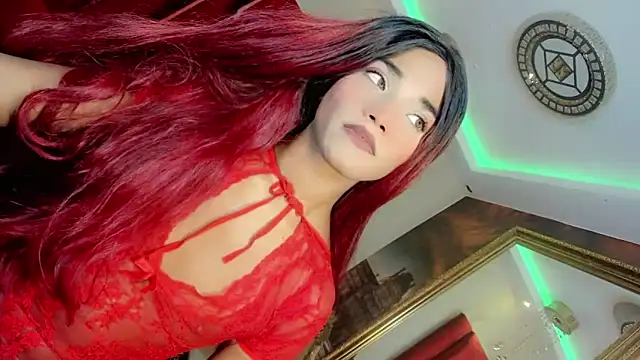 Paola Delfino online show from April 29, 5:30 pm