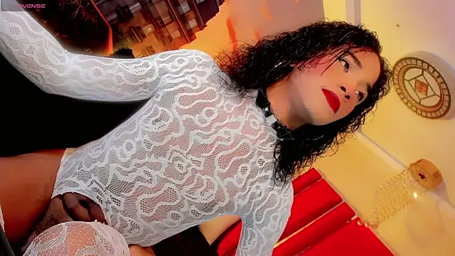 Paola Delfino online show from June 16, 10:51 am