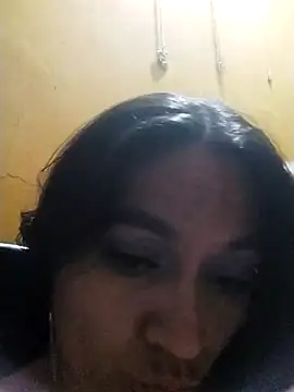 Snapshot of LatinSquirtBaby chatting on May 12, 1:14 am LatinSquirtBaby online show from May 12, 1:14 am