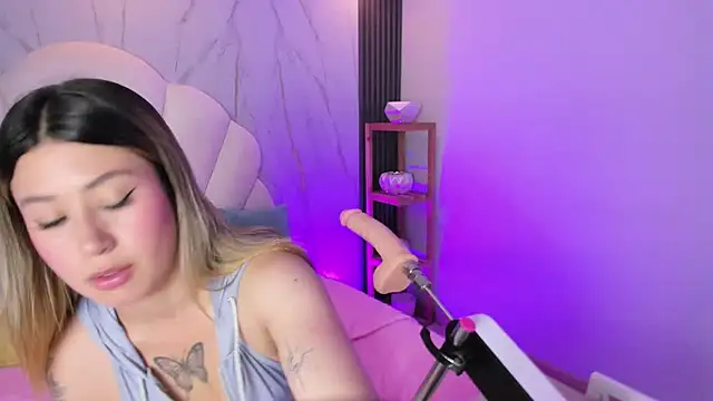 Amber Palmer online show from March 18, 7:50 pm