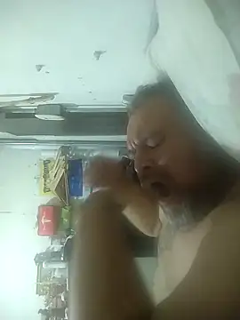 Snapshot of Solochatt chatting on March 17, 3:22 am Solochatt online show from March 17, 3:22 am