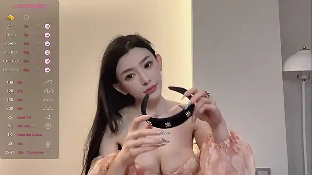 kiki-12 online show from April 28, 11:59 am