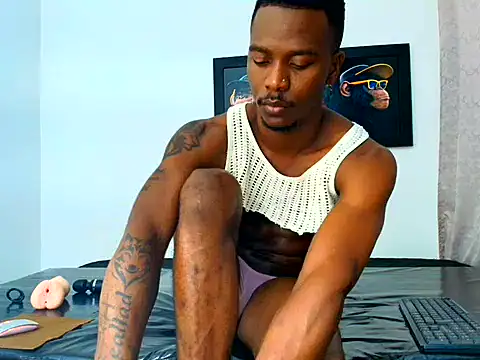 Snapshot of dickblackxx chatting on August 5, 12:19 pm dickblackxx online show from August 5, 12:19 pm