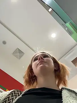 Snapshot of NinaParri chatting on April 26, 3:04 am NinaParri online show from April 26, 3:04 am