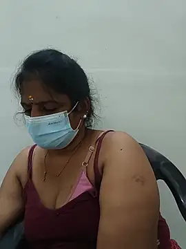 Snapshot of tamil_manjalmaami chatting on July 3, 4:57 pm tamil manjalmaami online show from July 3, 4:57 pm