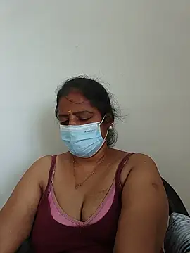 Snapshot of tamil_manjalmaami chatting on July 4, 5:24 am tamil manjalmaami online show from July 4, 5:24 am